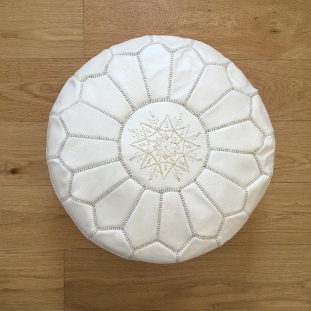 Moroccan leather pouf- White