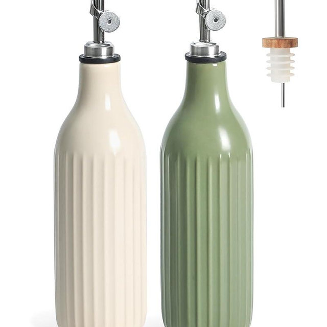 FE FUN ELEMENTS Olive Oil Dispenser Bottle, 19 oz Oil Dispenser for Kitchen and Vinegar Dispenser Bottle, Suitable for Vinegar, Coffee Syrups & Other Liquids, White and Green Set of 2