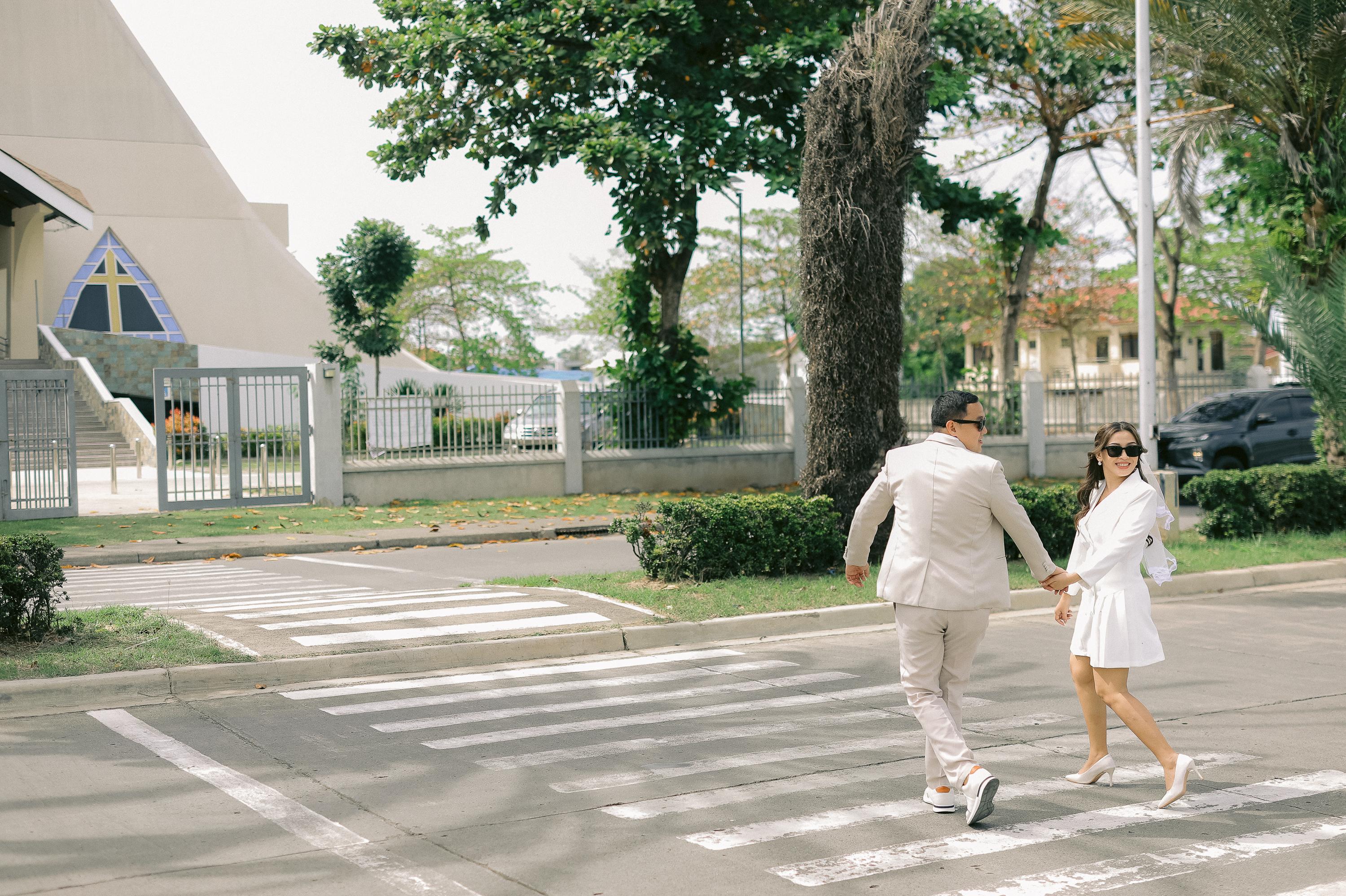 The Wedding Website of Julie Fe Polito and Pet Aaron Sevilla