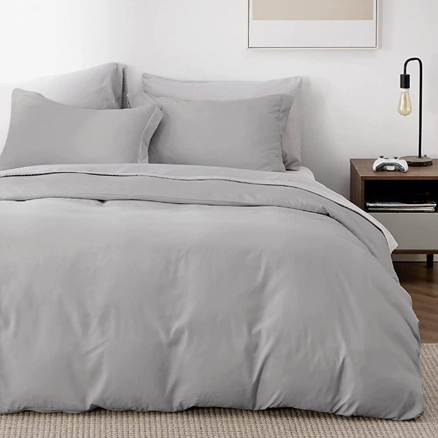 BEDSURE Silver Grey Duvet Covers King Size - Soft Brushed Microfiber Duvet Cover Set 3 Pieces with Zipper Closure, 1 Duvet Cover 104x90 inches and 2 Pillow Shams(No Comforter)