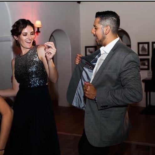 They love to dance!