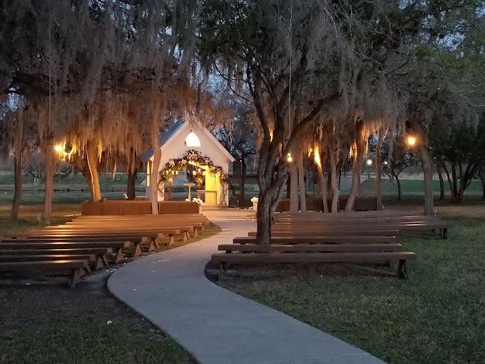 The Wedding Website of helen gonzales and david guevara