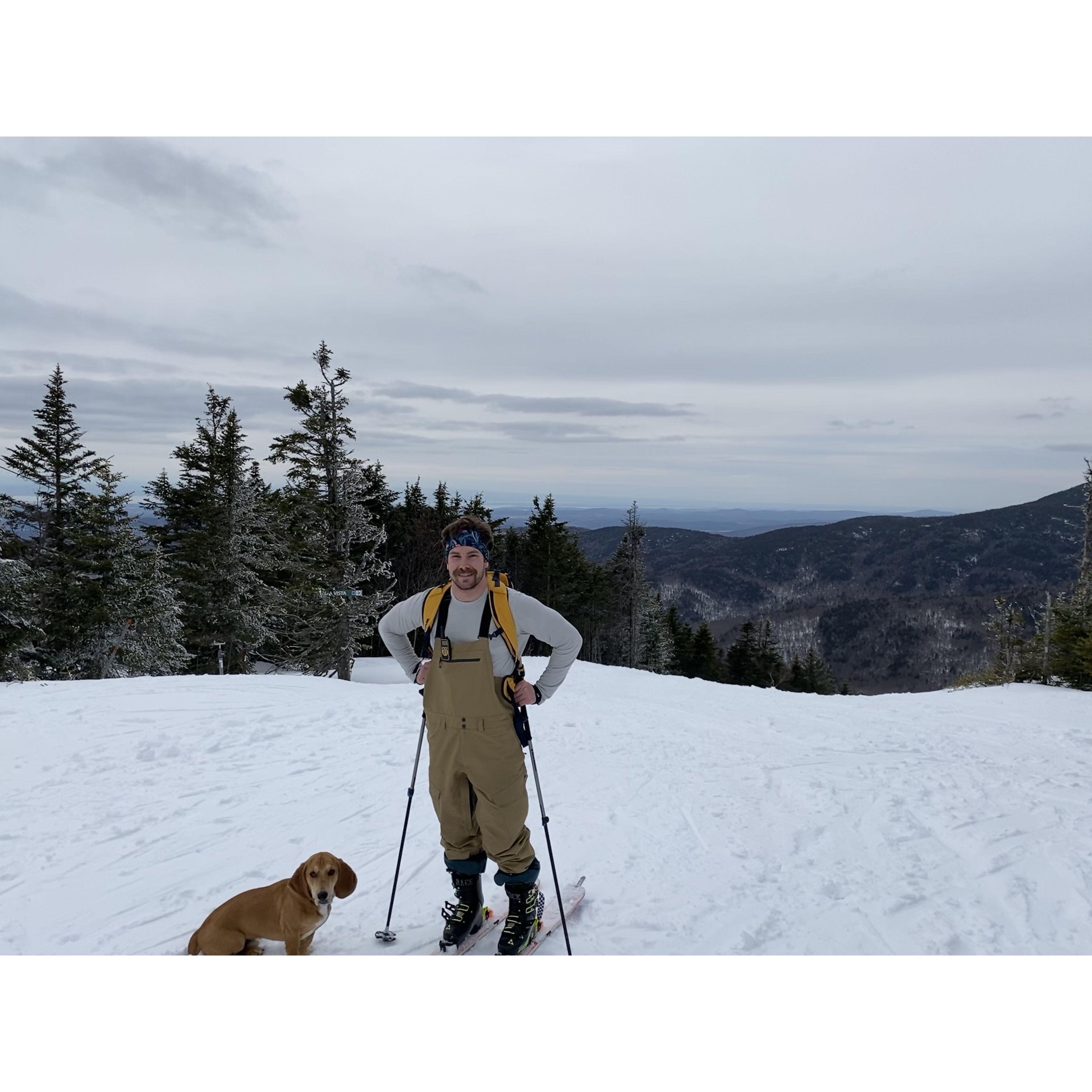 Hikes with skis are more fun.