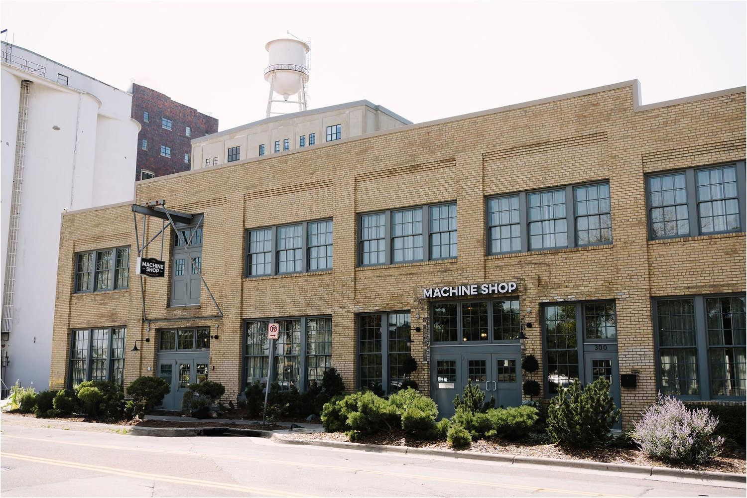 The Wedding Website of Liela Brown and Jake Anderson
