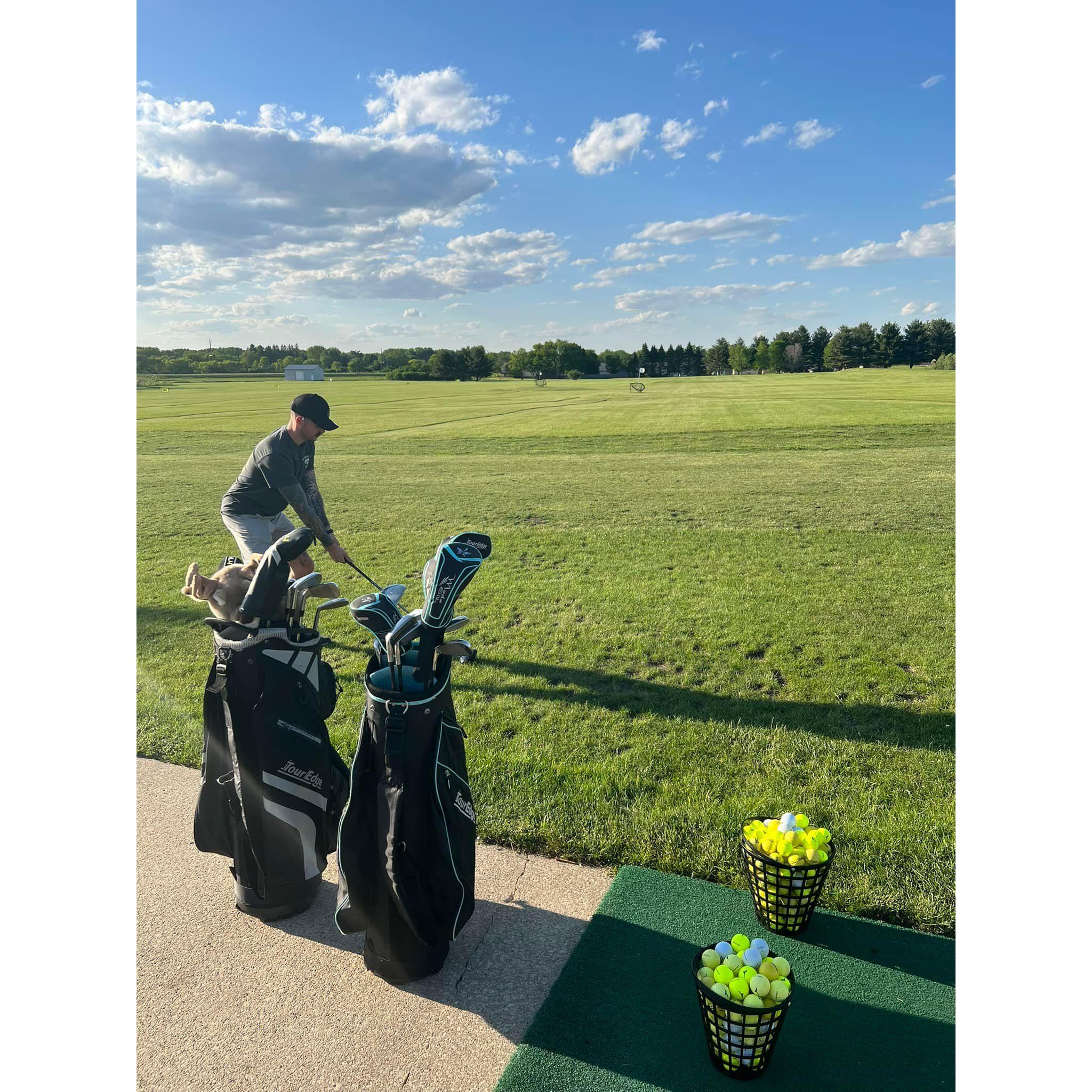 Forrest picked up an interest in golf in '21 & really got into it in '22. Reagan went from "I'll just drive the cart" to developing an interest herself in '22. They now enjoy golf dates together.