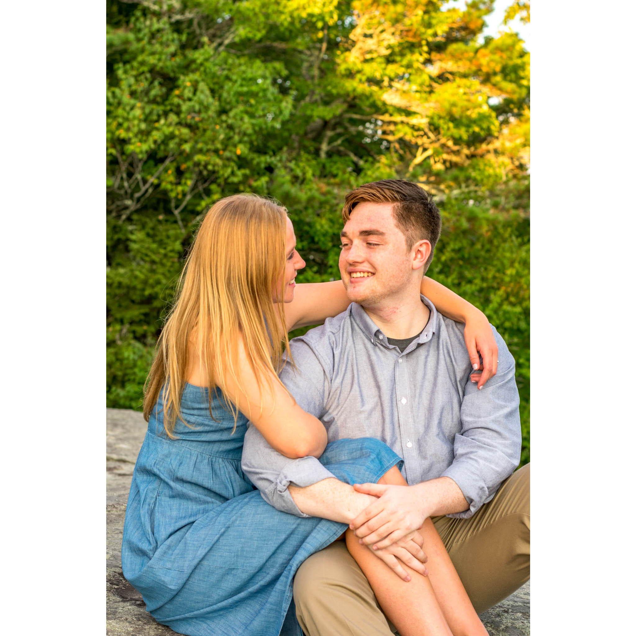 Engagement photoshoot in August in Boone