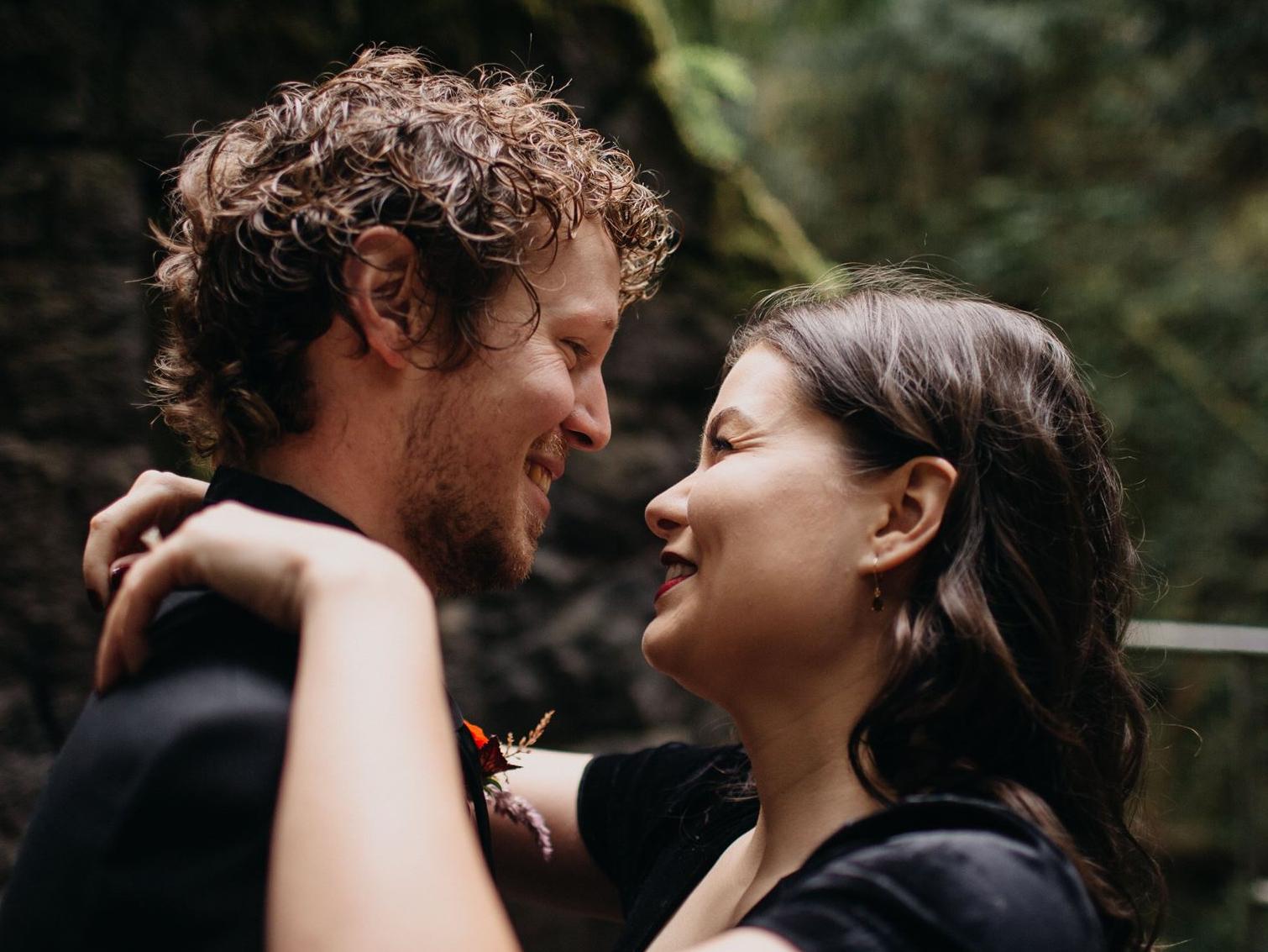 The Wedding Website of Ariel Carter-Rodriguez and Christopher Ransom