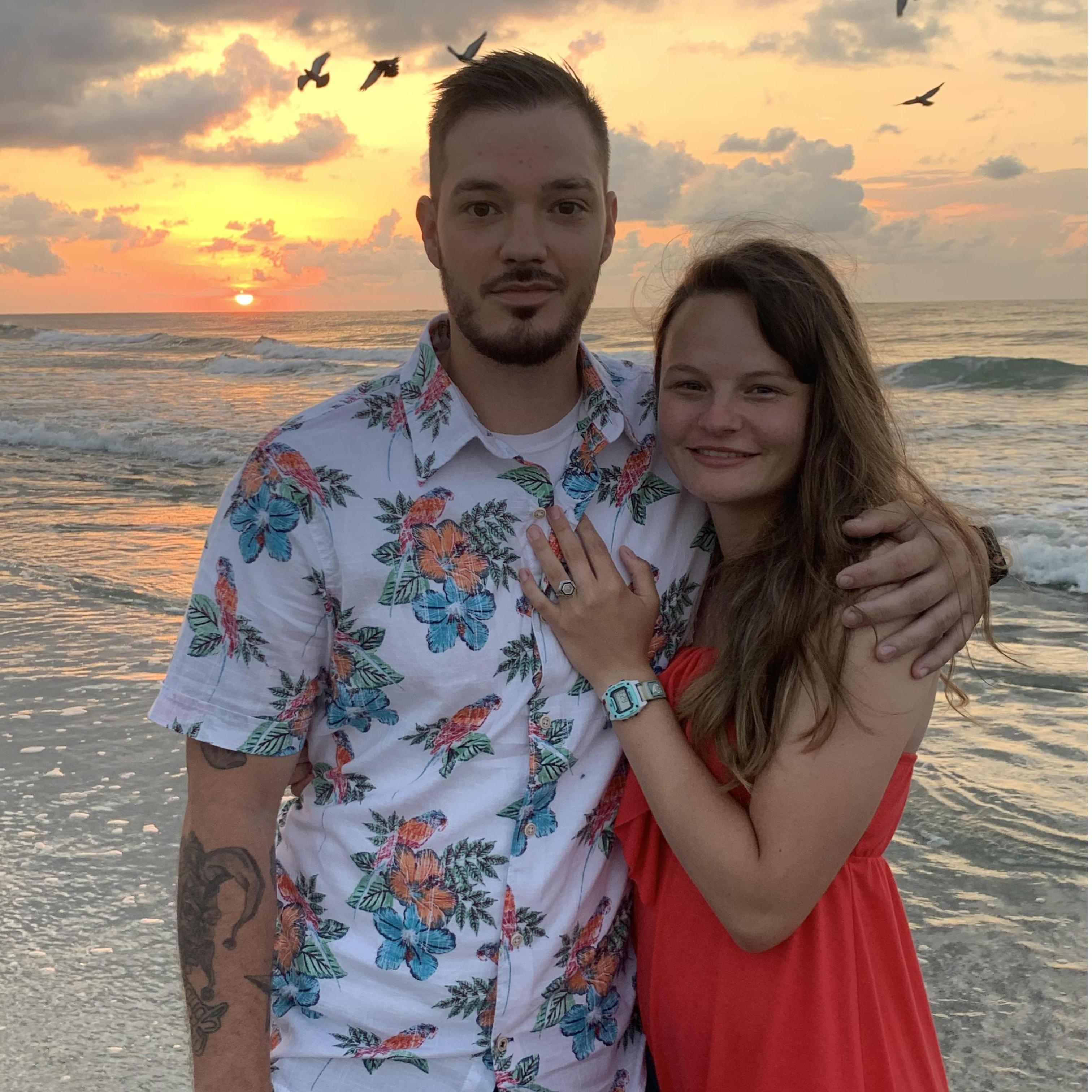 Surprise engagement at the beach!