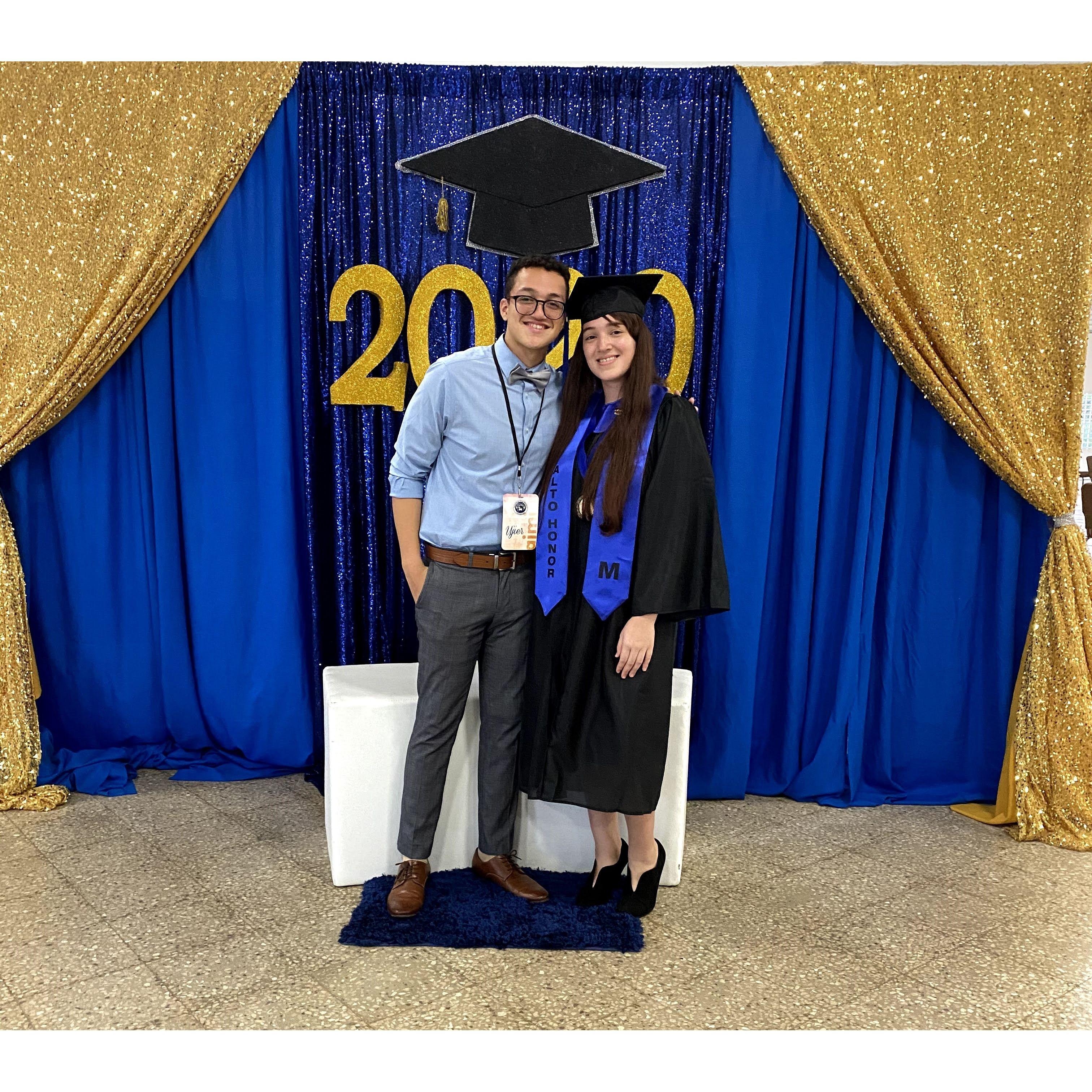 Graduación Colegio Bíblico 2020 - almenos esta sí fue presencial