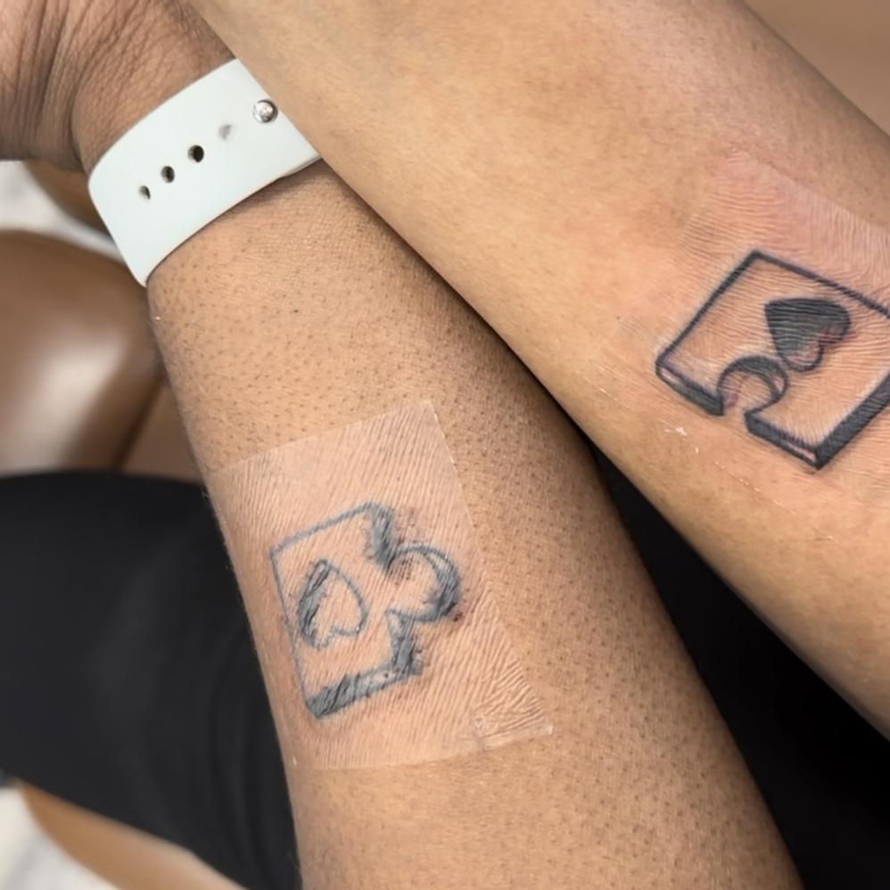 The Bride and groom’s matching tattoos exhibits how they feel for one another🧩
