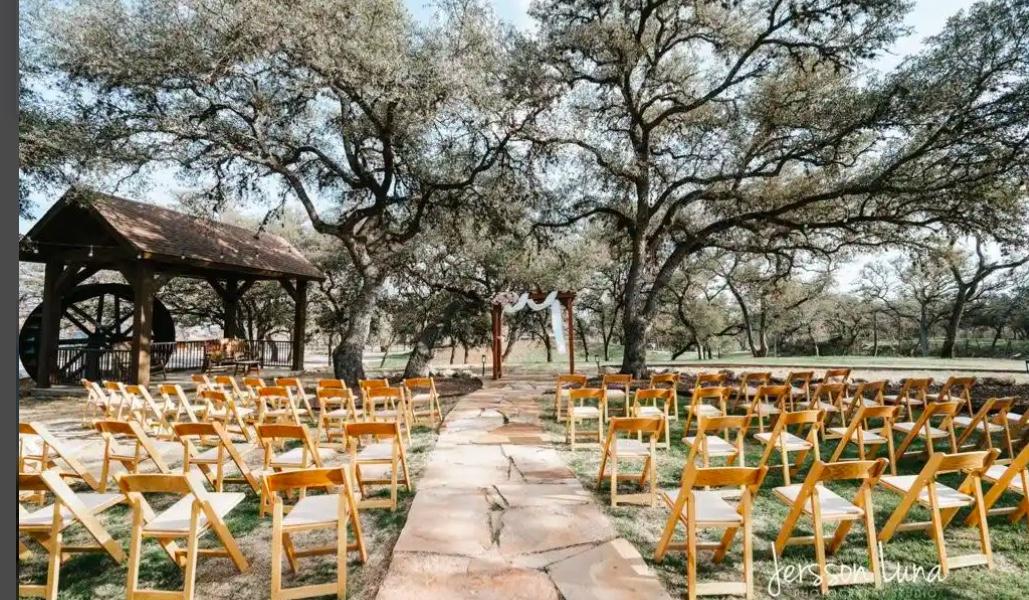 The Wedding Website of Monica Rodriguez and Gary Torres