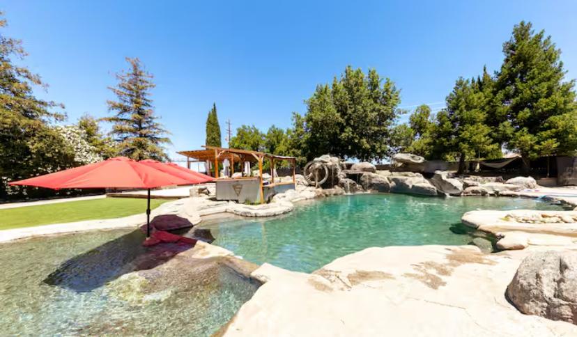 The Wedding Website of Jazmyne Vasquez Ortiz and Jessica Oupahat