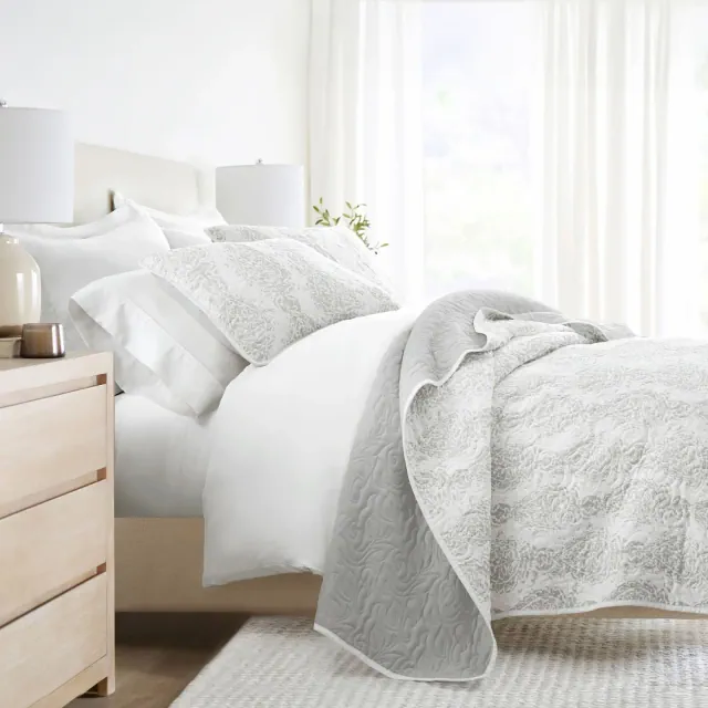 Luxury Lightweight Reversible Quilted Coverlet Set - Becky Cameron , Distressed Damask / Light Grey, King/California King