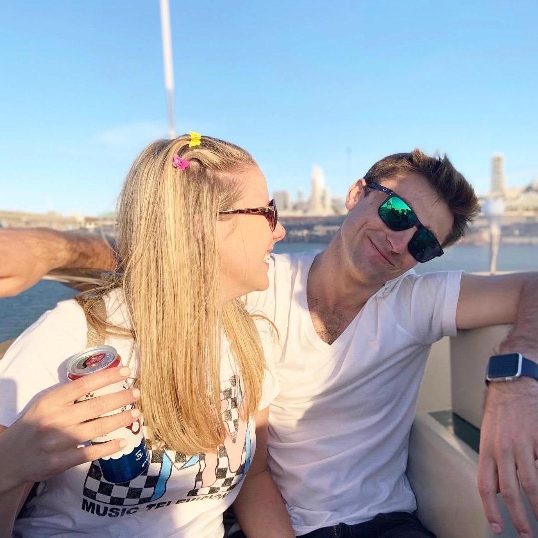90s themed boat parties!