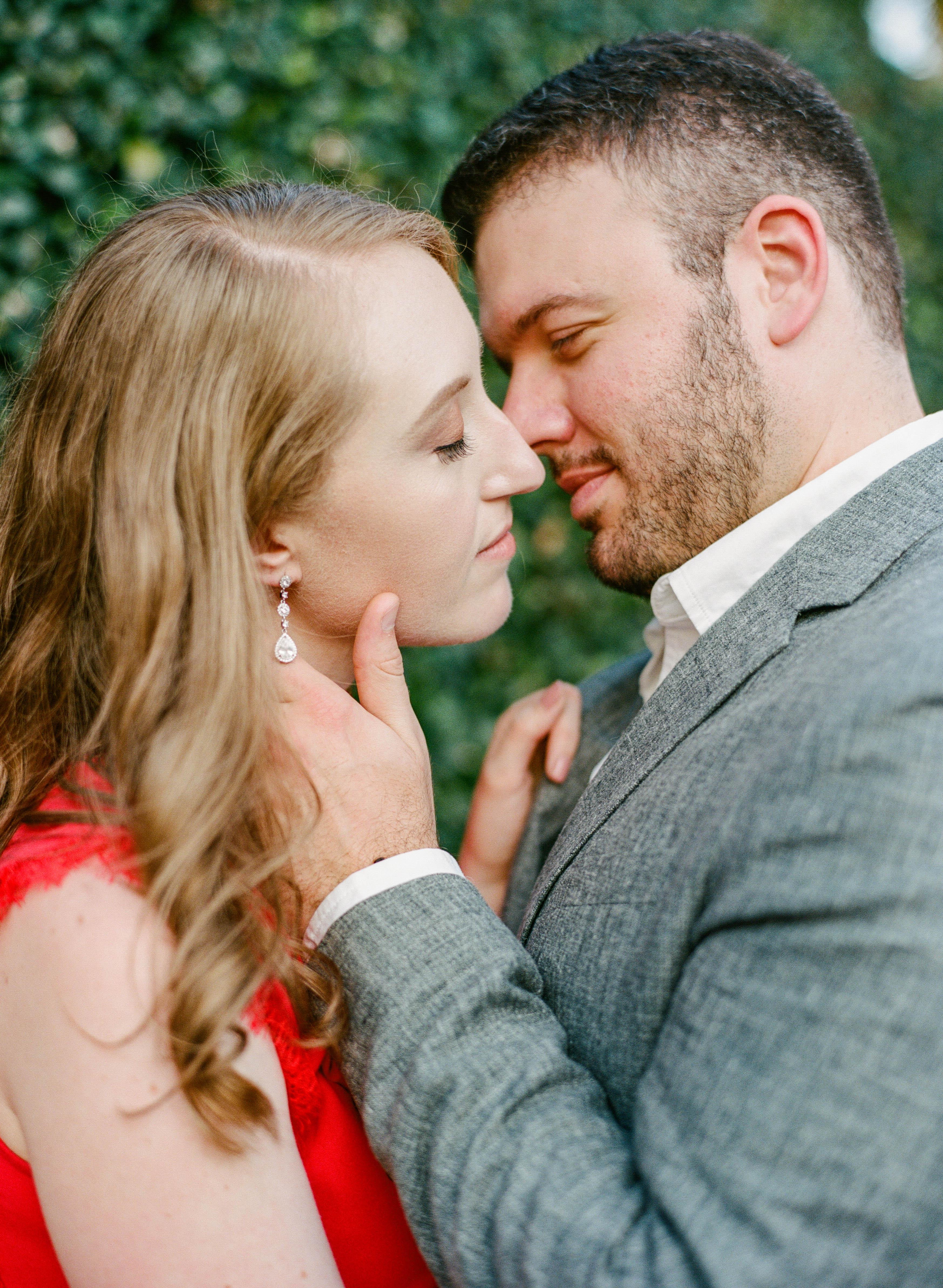 The Wedding Website of Emily Tompkins and Barret Murphy