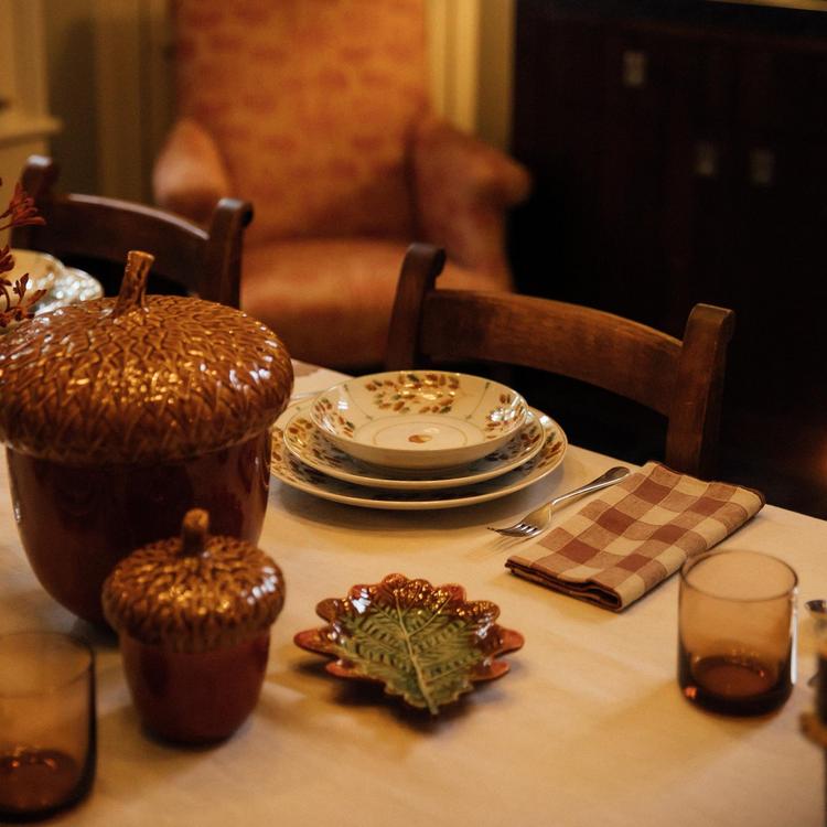 Bordallo Pinheiro, Gudrun Acorn Box | Zola