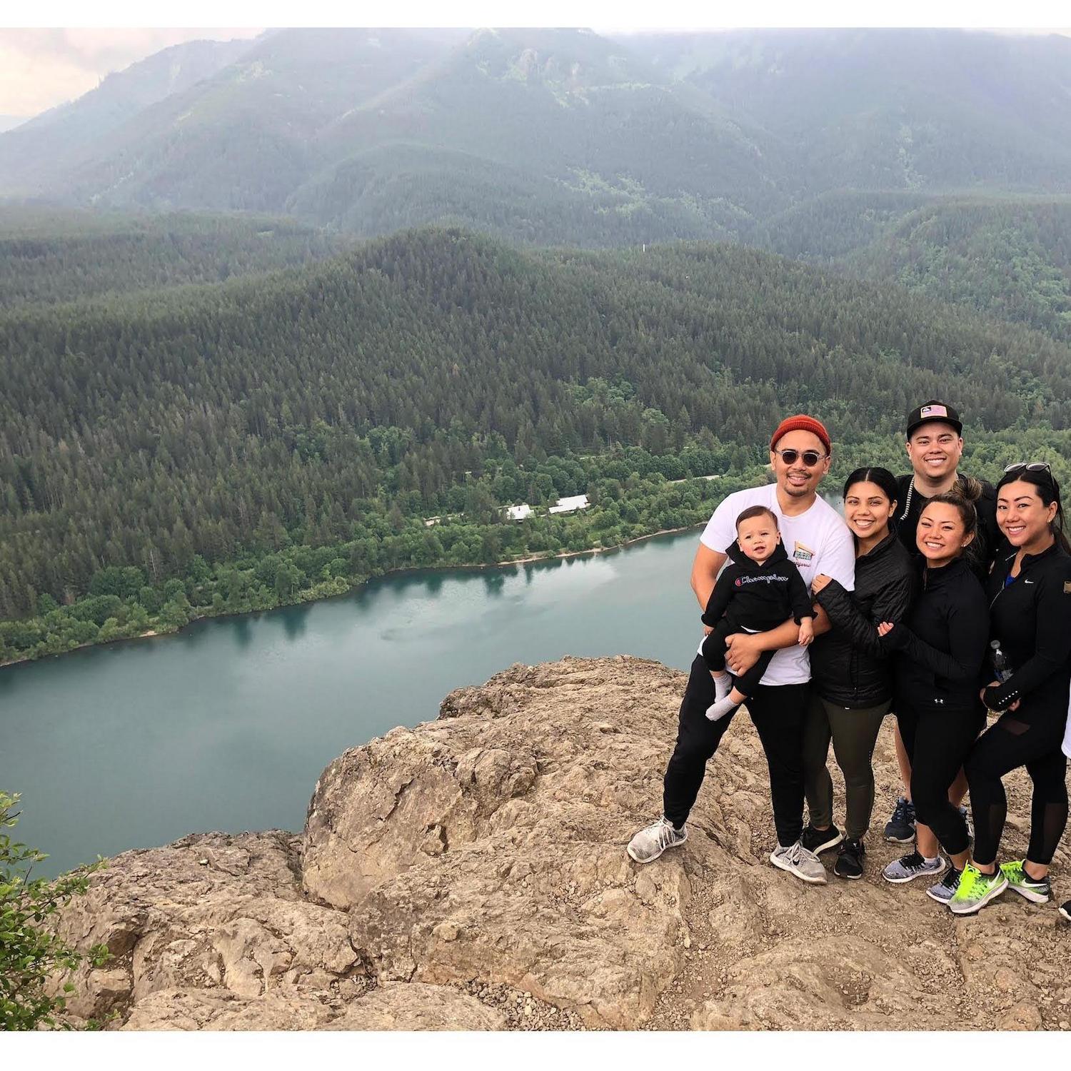 Rattlesnake ridge with our LA family <3