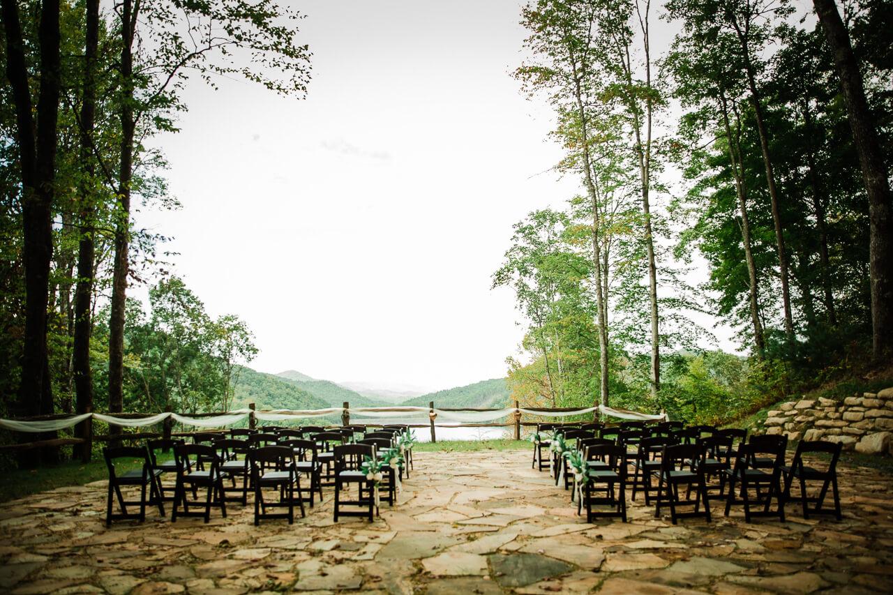 The Wedding Website of Lucy Moore and Taylor Benson