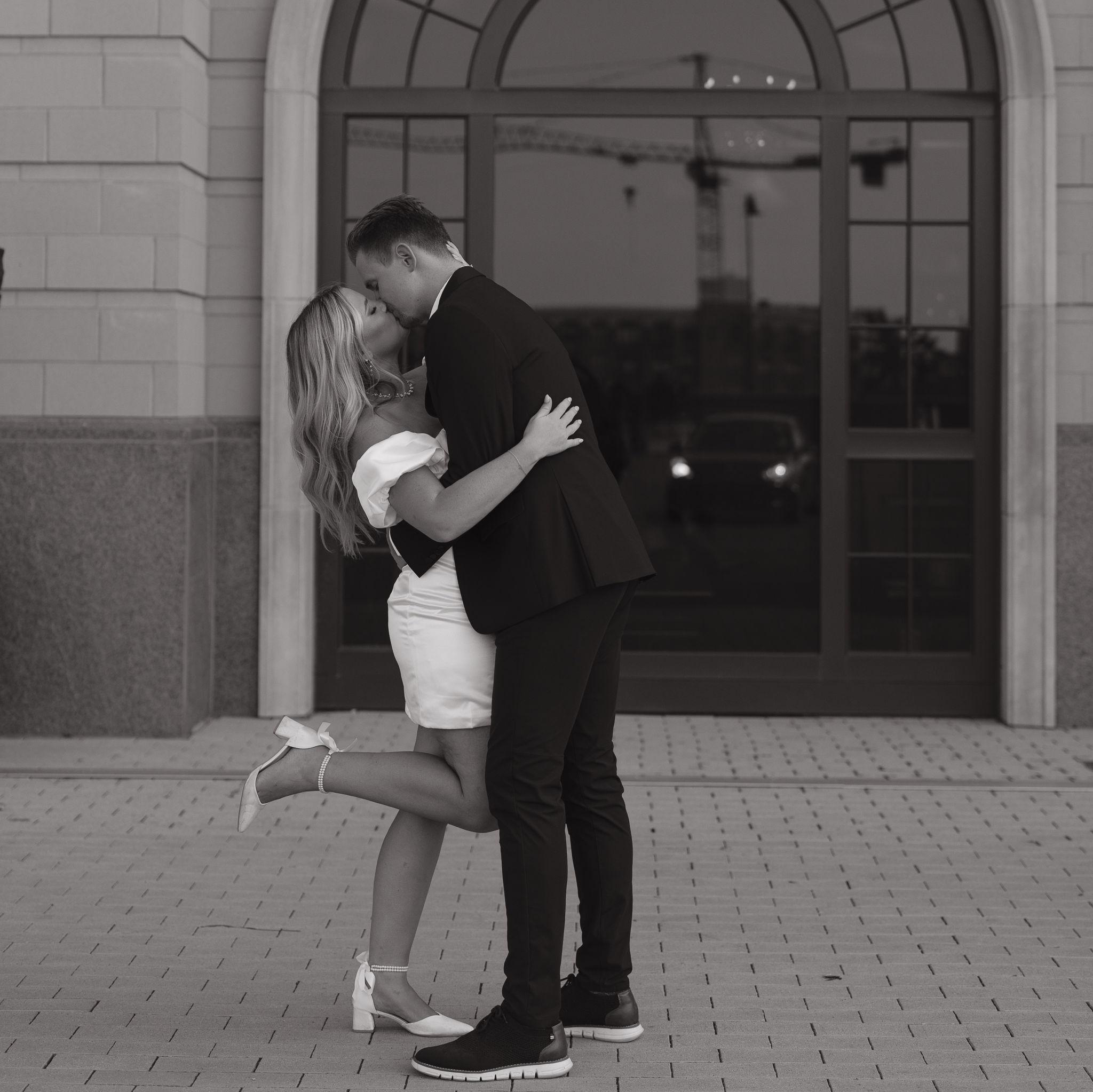 Engagement photos in downtown carmel