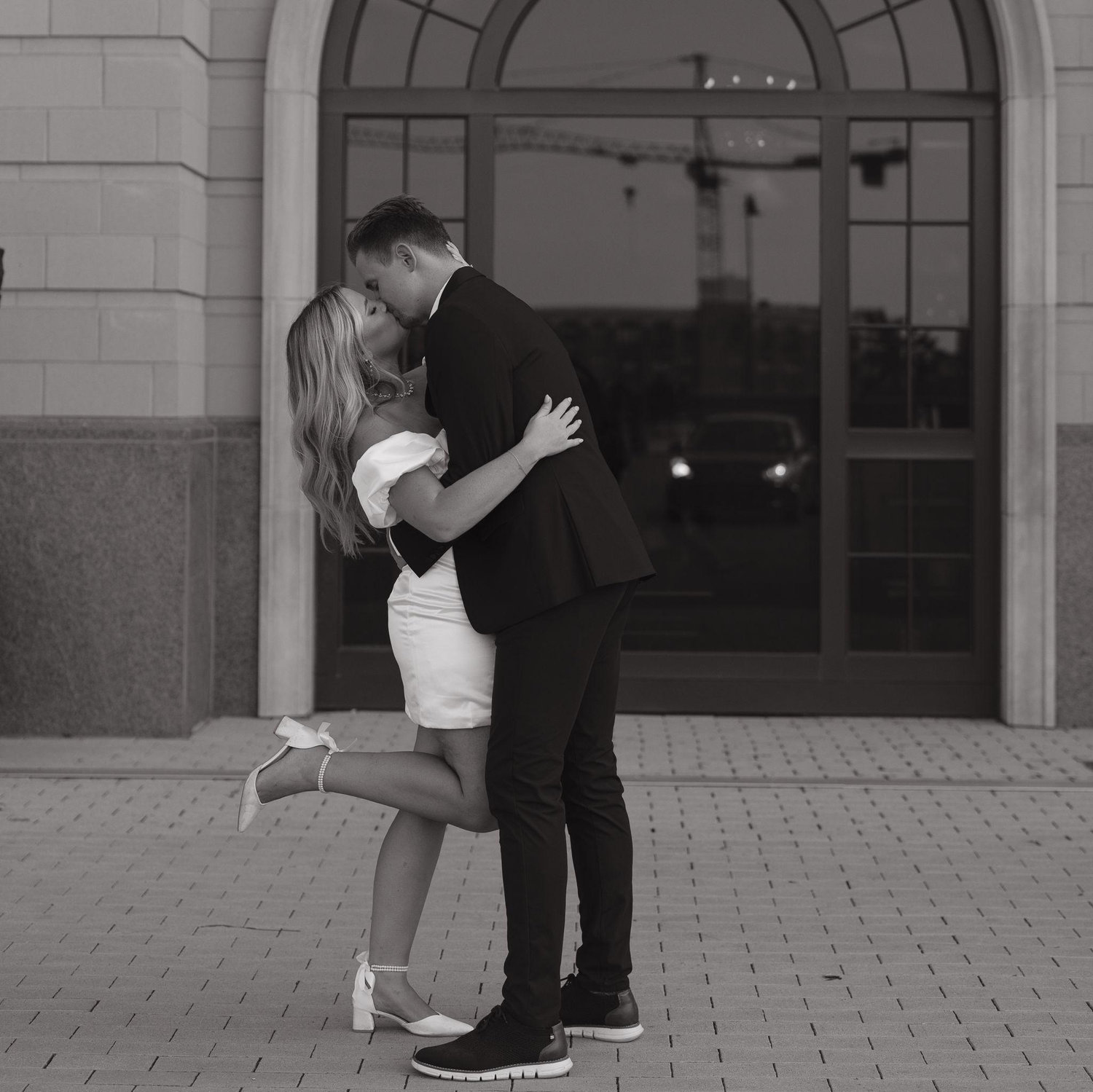 Engagement photos in downtown carmel