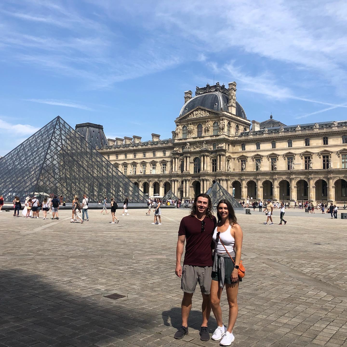 In Love at the Louvre