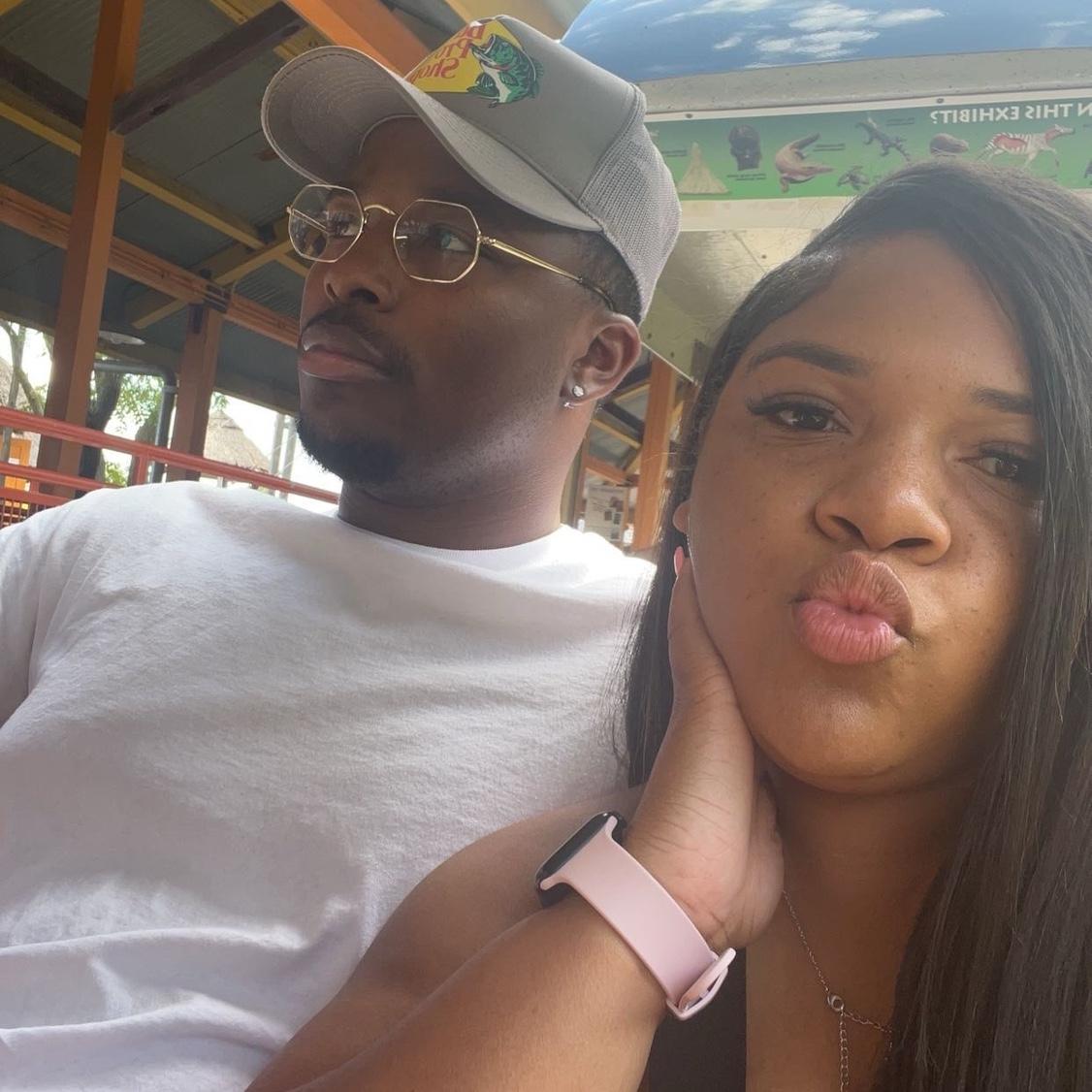 Our One Year Anniversary Zoo Date