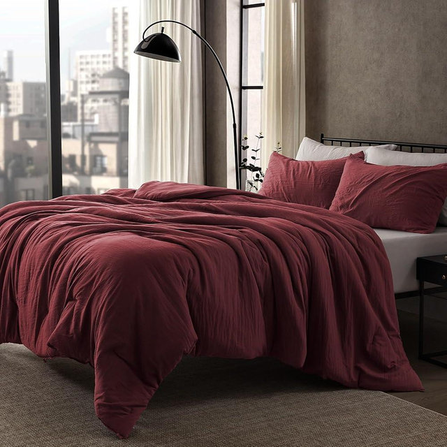 SLEEP ZONE Queen Comforter Set, Duvet Insert with Natural Wrinkle Texture, Cotton-Linen Feel, Lightweight and Breathable Fluffy Bedding Sets with 1 Comforter and 2 Pillow Shams (Burgundy)
