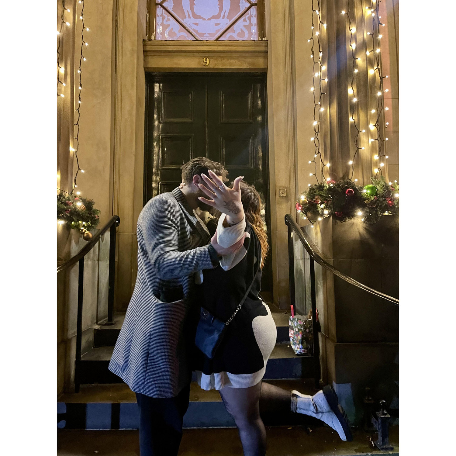 The mam ordered us 4 glasses of prosecco, they both vaped inside despite being asked not to, then left without paying. Thankfully, the bar cleared our tab and we still got some cute photos x