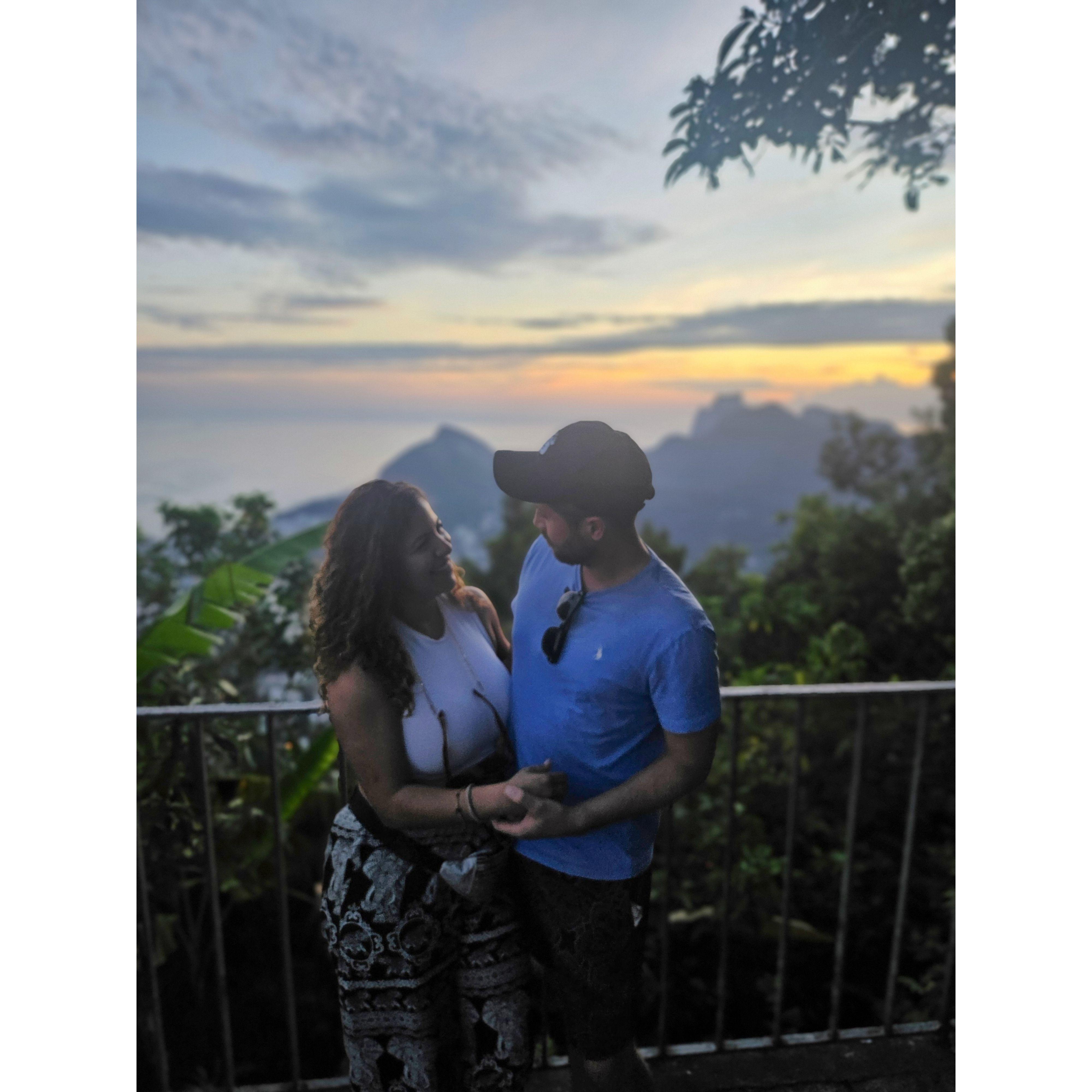 We will go back to Brazil for sure...probably for our honeymoon! / ¡Sin duda volveremos a Brasil...probablemente para nuestra luna de miel!