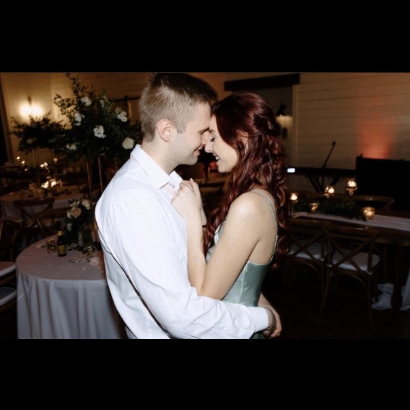 Such a sweet photo captured!