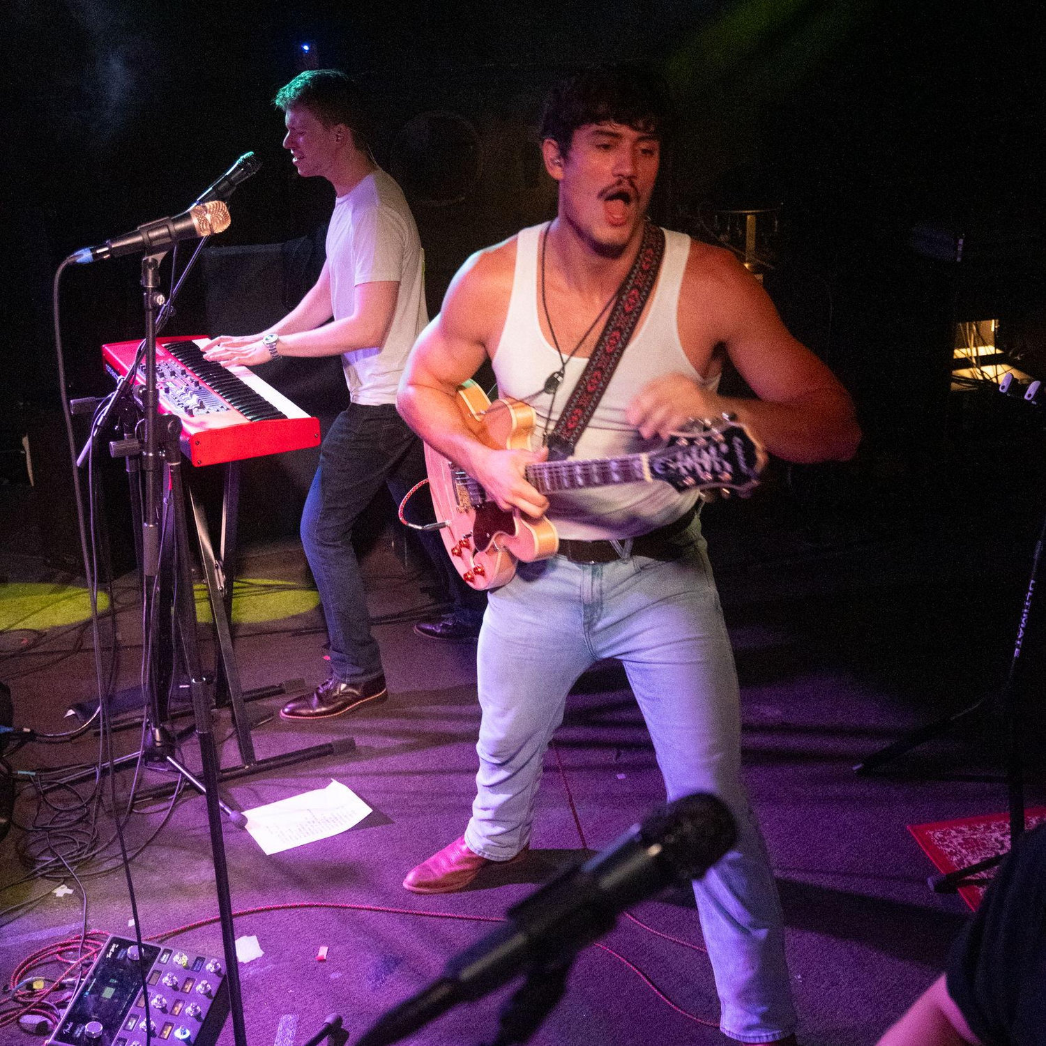 Andre & Carter on stage performing
