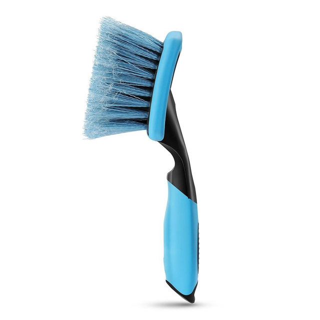 Amazon Basics Wheel Brush for Car Detailing, Safe for Cars, Trucks, RVs, Ergonomic Handle, Blue