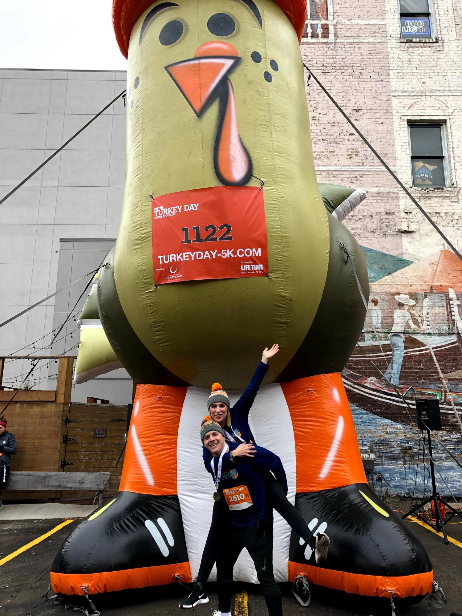 Annual turkey trot on Thanksgiving