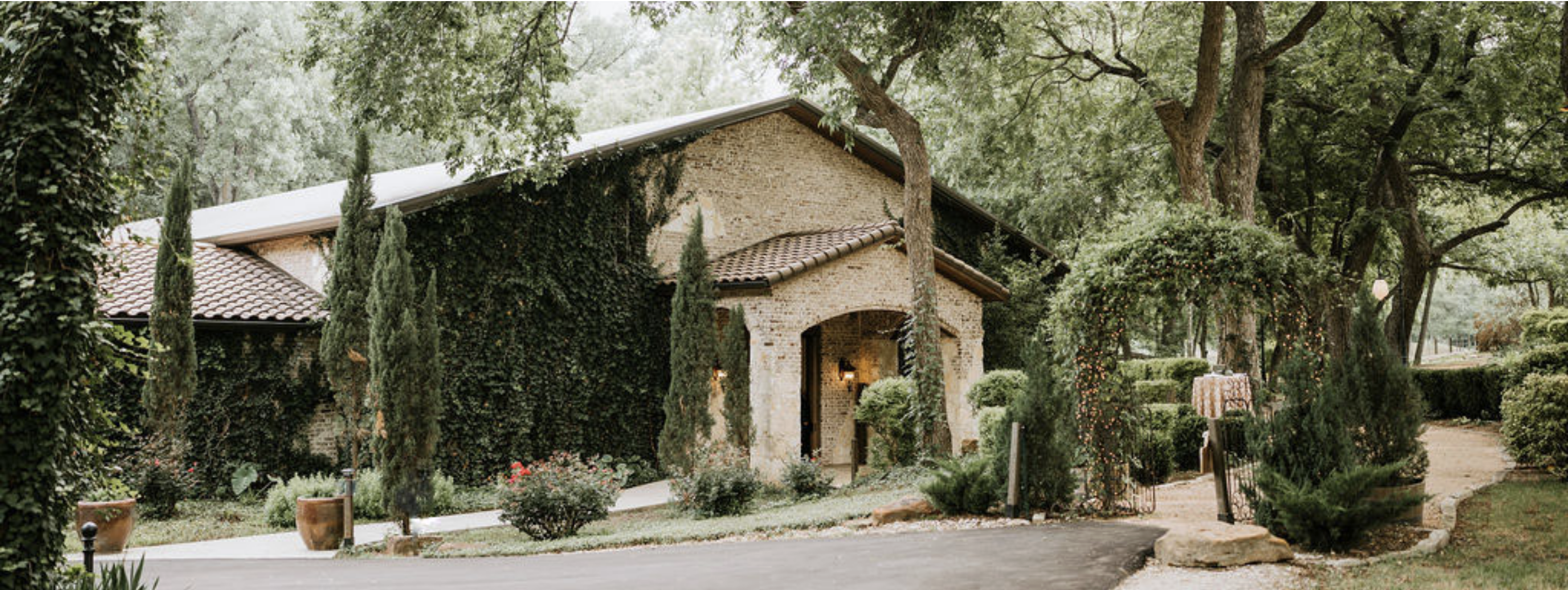 The Wedding Website of Yusra Aziz and Saadat Khan