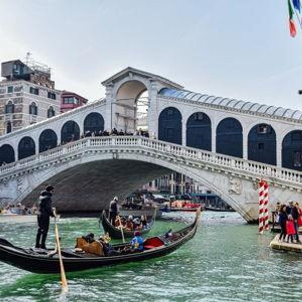 Honeymoon: Accommodations in Italy
