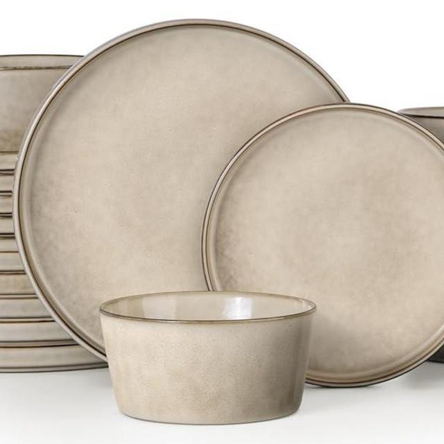 Herogo 18 Pieces Dinnerware Set Service for 6, Dinner Plates and Bowls Sets, Reactive Glaze Stoneware Dishes Set for Kitchen, Chip and Crack Resistant, Microwave & Dishwasher Safe, Cream Khaki