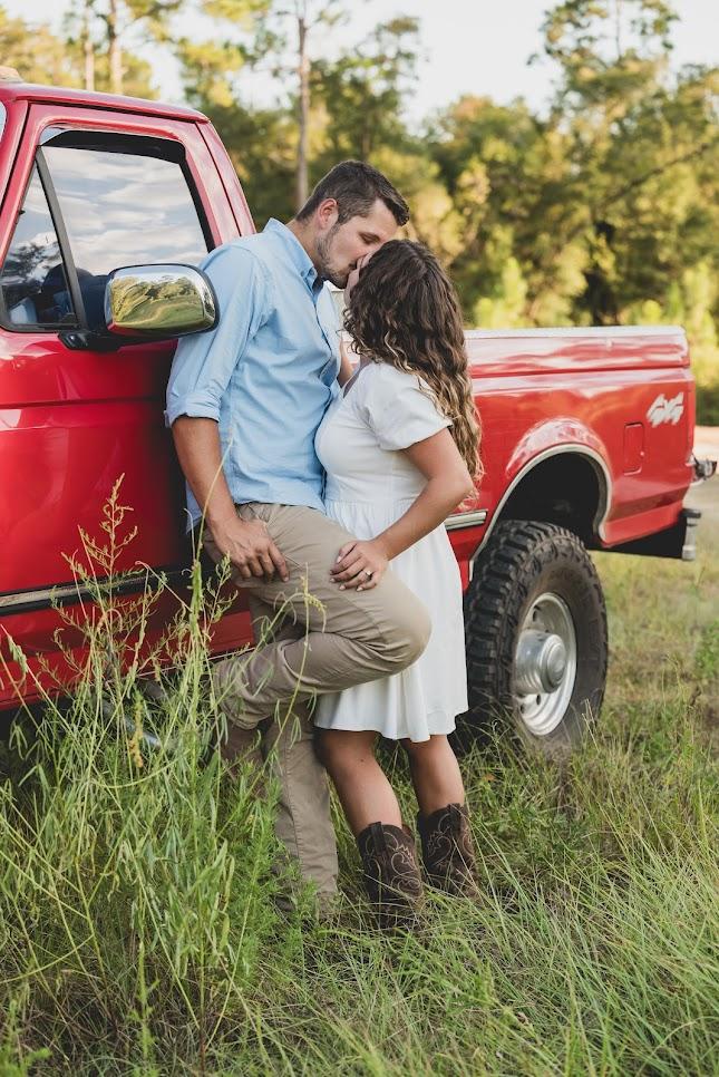 Hunter Deem and Riley Rudd's Wedding Website