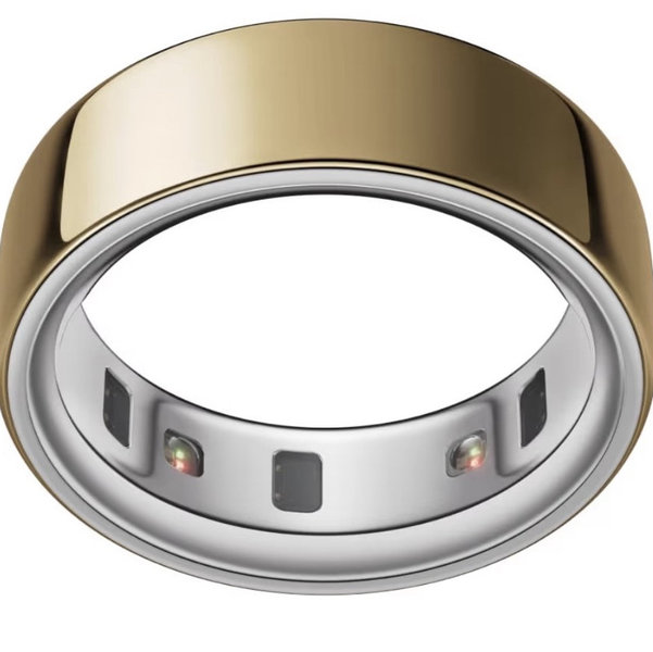 Oura Ring 4 - Gold- Size 6-Tracks over 50 health & wellness metrics