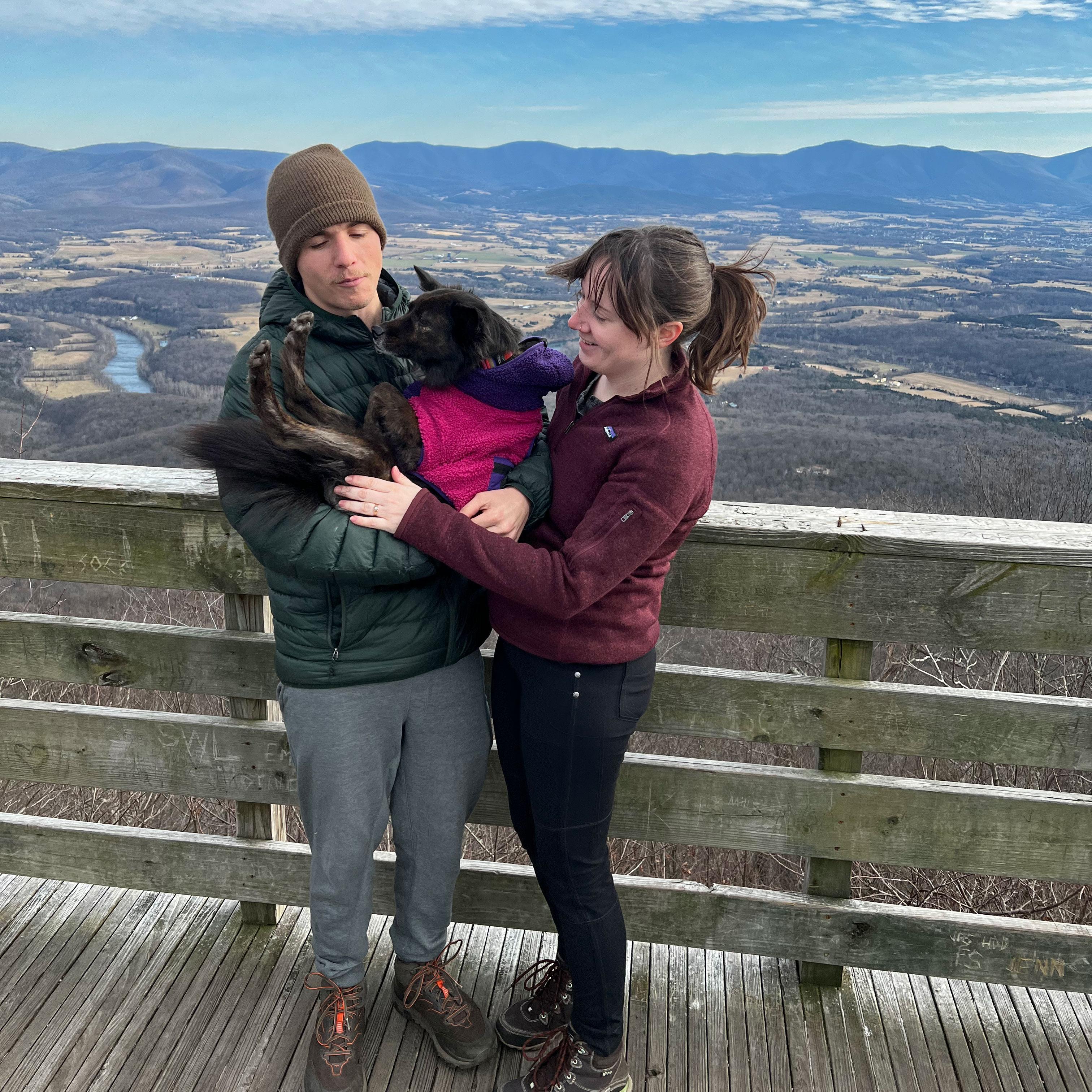 [January 2023, VA] Hiking in Virginia with Vixen