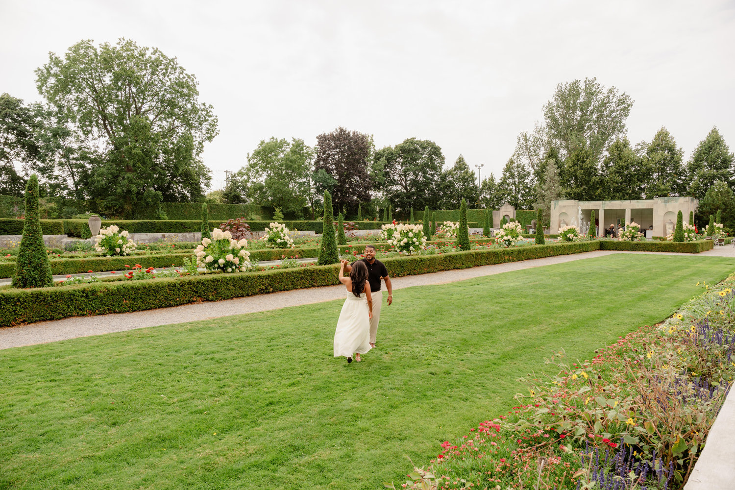 The Wedding Website of Emillie Erum and Ivan Villafana Ramirez