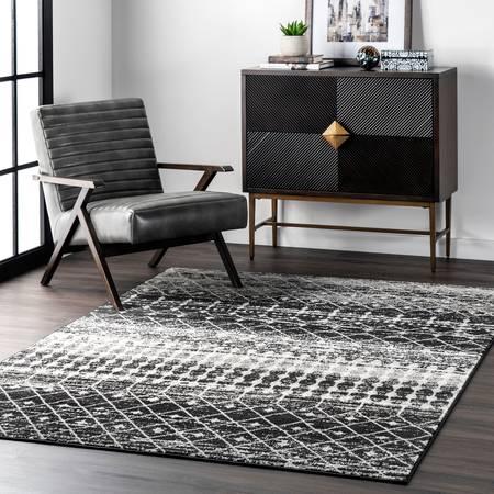 6' 7" Black Moroccan Trellis Area Rug