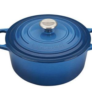 Signature Round Dutch Oven | Le Creuset