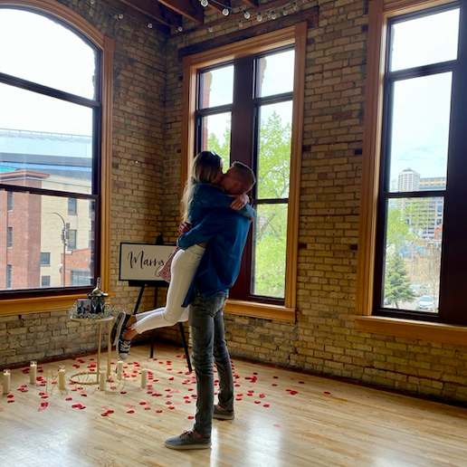 Engagement <3
May 2021
Day Block Brewing ∴ Minneapolis, MN