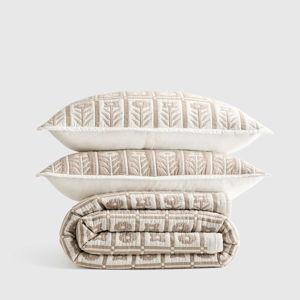 Organic Cotton Jacquard Floral Quilt Set in Toffee
