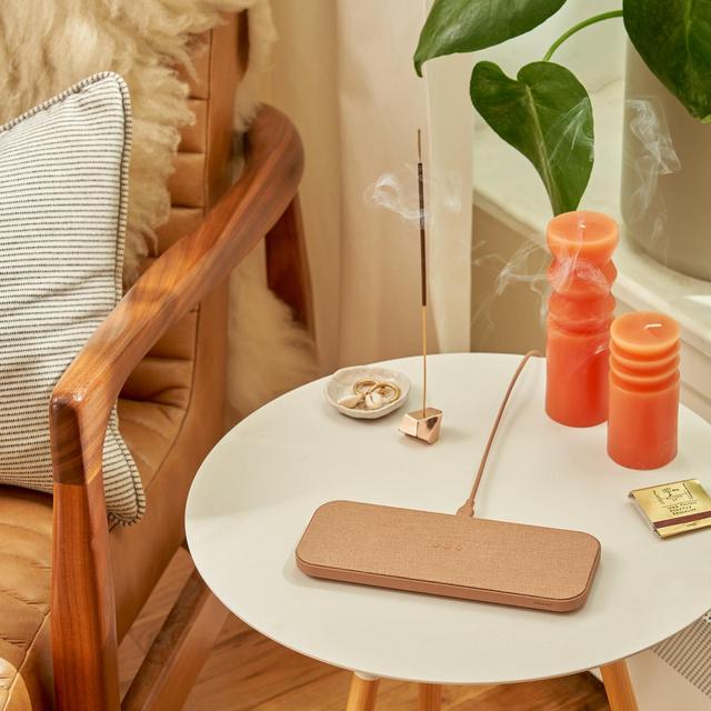 Courant, Catch: 2 Essentials Wireless Charger