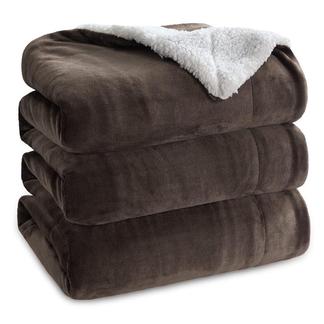 Bedsure Sherpa Fleece Blankets Queen Size for Bed - Thick and Warm Blanket for Winter, Soft Fuzzy Plush Queen Blanket for All Seasons, Brown, 90x90 Inches