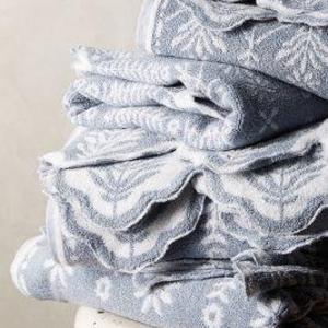 Hanna Towel Collection