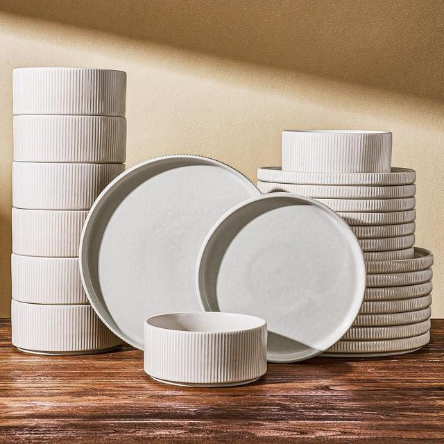 Stoneware Plates and Bowls Dishes Sets for 6 (18-Piece), Famiware Premium Handcrafted Reactive Glaze Dinnerware Set with Raised Rim, Scratch Resistant, Microwave Dishwasher Safe, Matte Reactive White