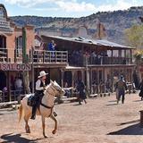 Paseo del Viejo Oeste