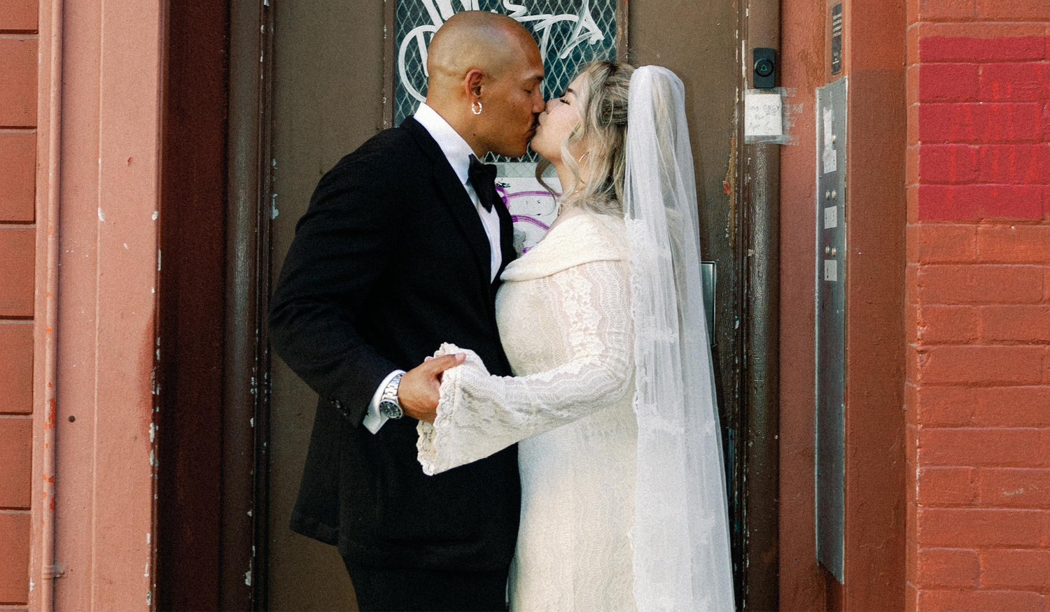 The Wedding Website of Isaiah Harris and Leanne Balen